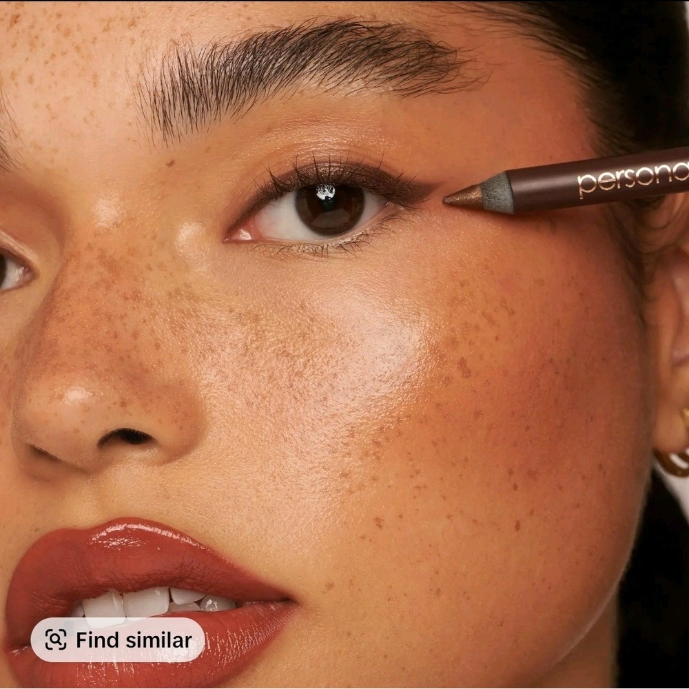 24 HR Waterproof Eyeliner Duo Sharpenable plum and brown
As seen on tiktok